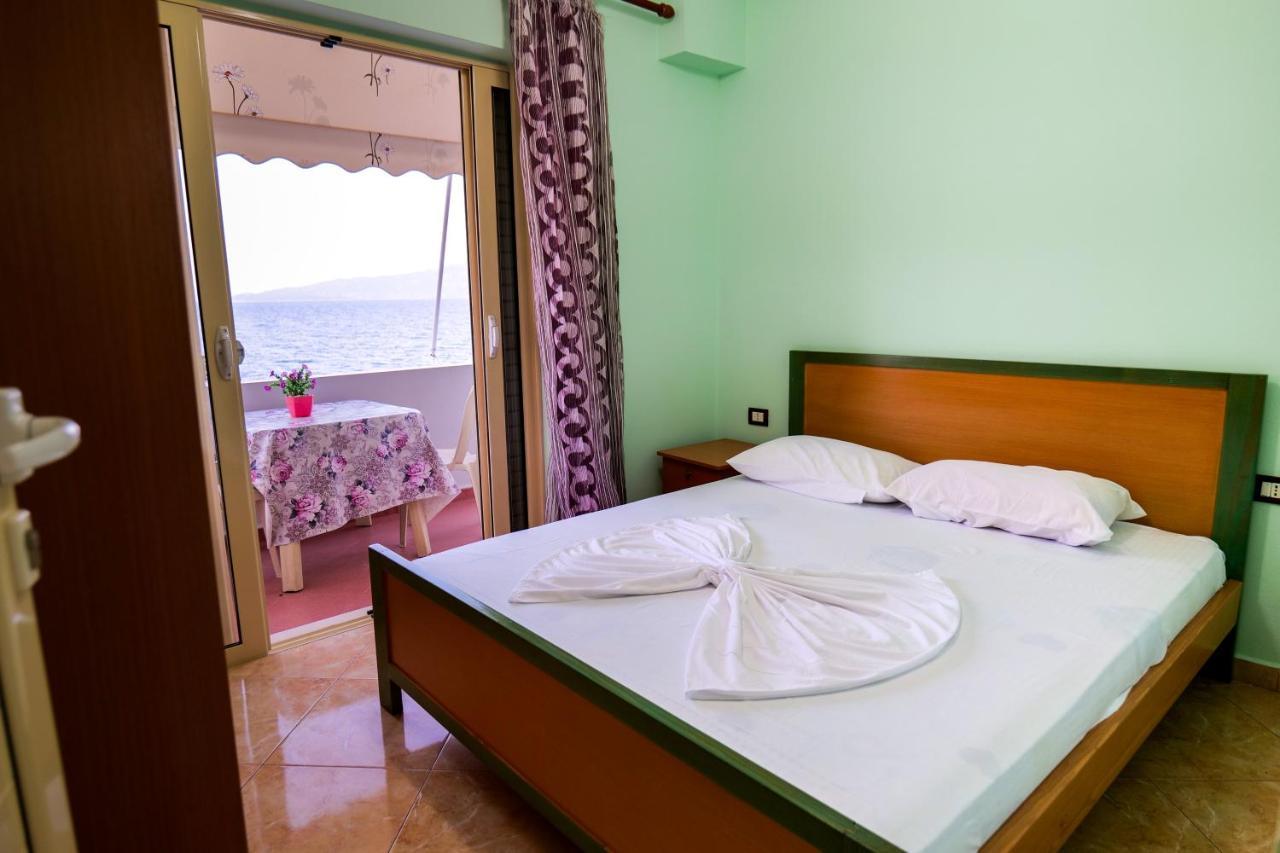 Rei * Sarandë
